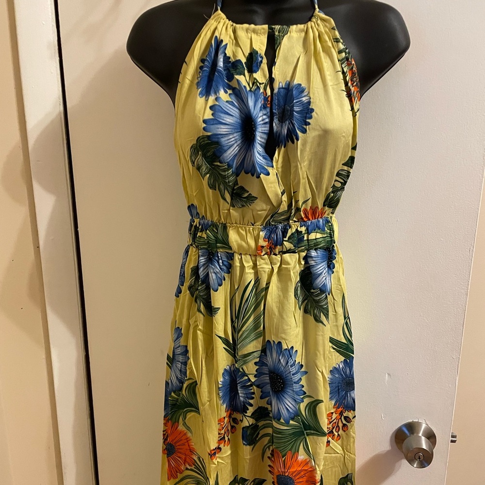 💛🌺Lime yellow floral maxi halter dress
